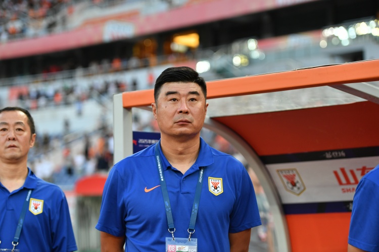 足球比分直播-韩鹏：培养彭啸等人我们不急功近利，专注雕琢球员防守出球细节